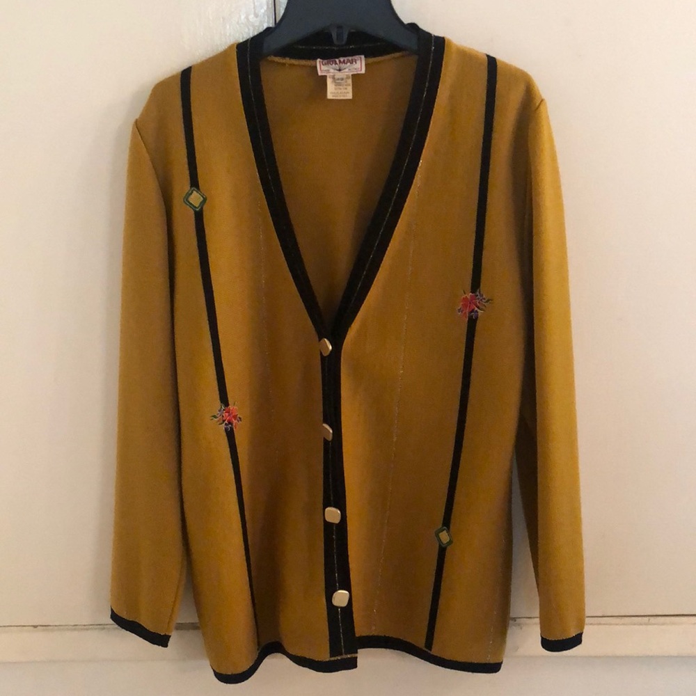 VINTAGE GIULMAR Mustard Cardigan with Gold buttons. MADE IN ITALY